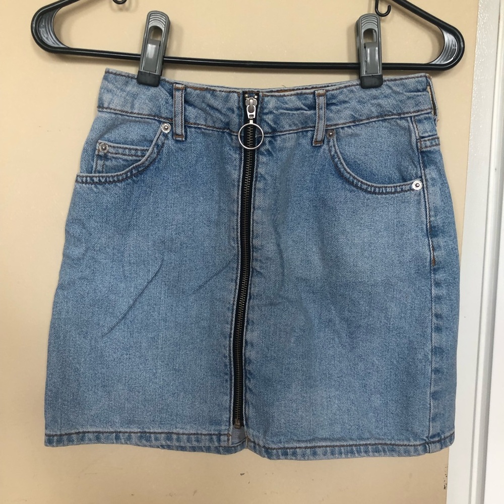 mini denim skirt with black and silver zipper
